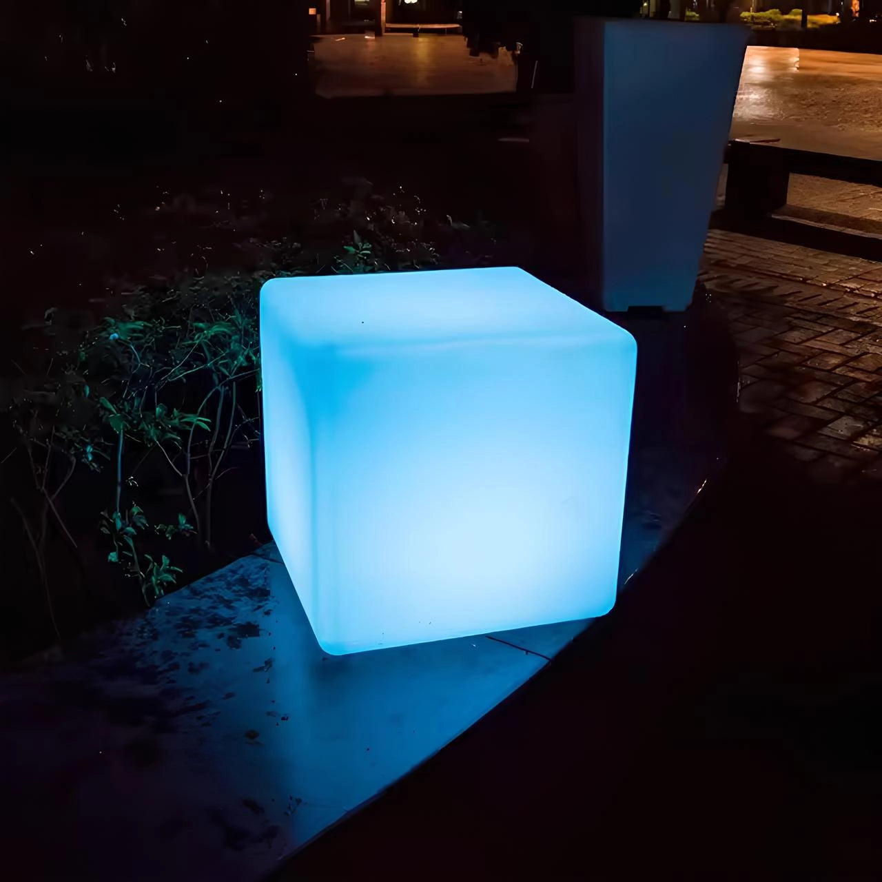 Lumières Cubes LED Rechargeables Étanches - Éclairage Extérieur Moderne