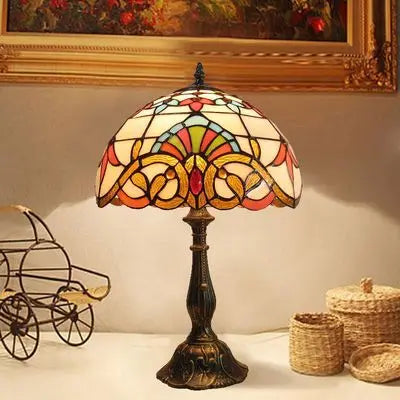 RadiantHue - Tiffany bureaulamp