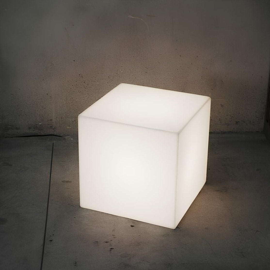 Cubic Garden Light