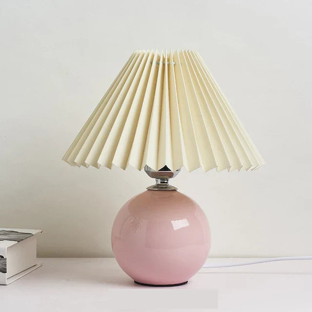 Antique Pleated - Vintage table lamp with pleats