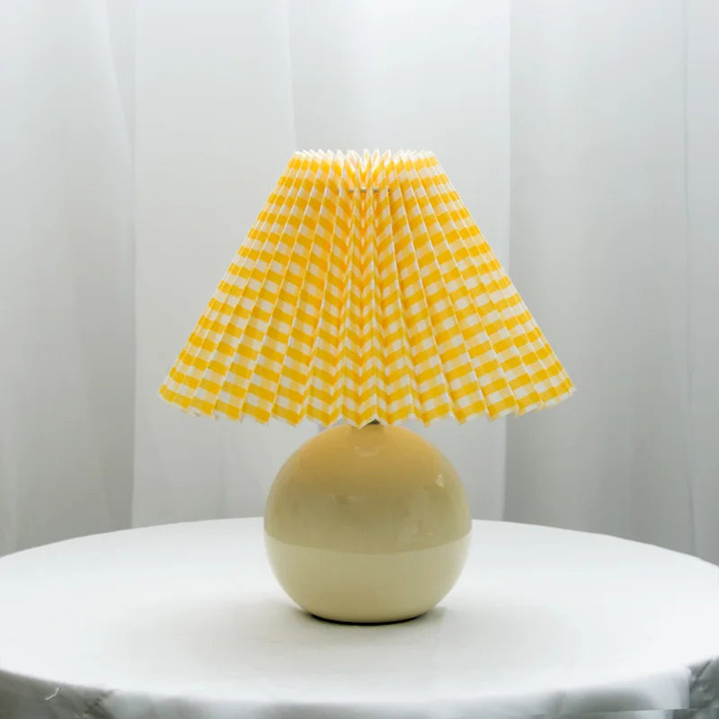 Antique Pleated - Vintage table lamp with pleats