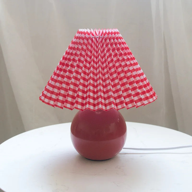Antique Pleated - Vintage table lamp with pleats