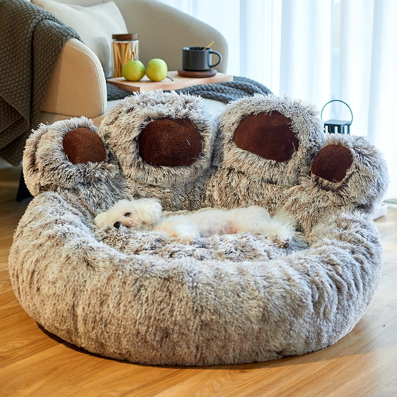 Bear Paw Haven : Lit pour animaux en forme de patte en peluche