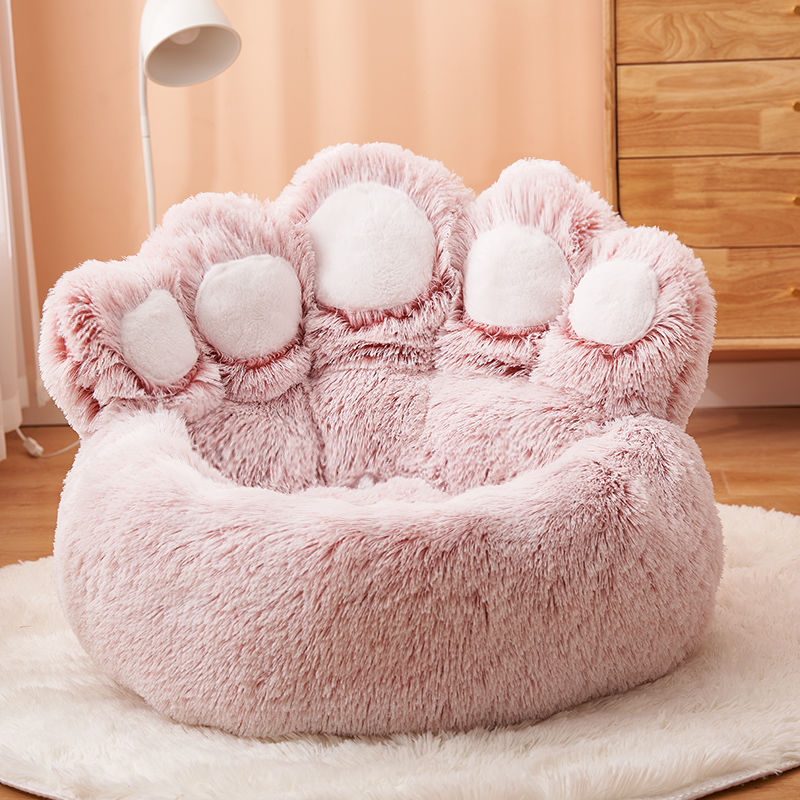 Bear Paw Haven : Lit pour animaux en forme de patte en peluche