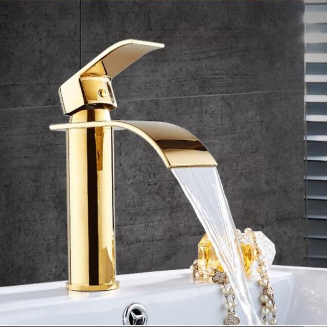 Luxuriöser Badezimmer-Wasserhahn mit Wasserfall aus Messing, Gold und Weiß – moderner, an Deck montierter Einhand-Waschtischhahn