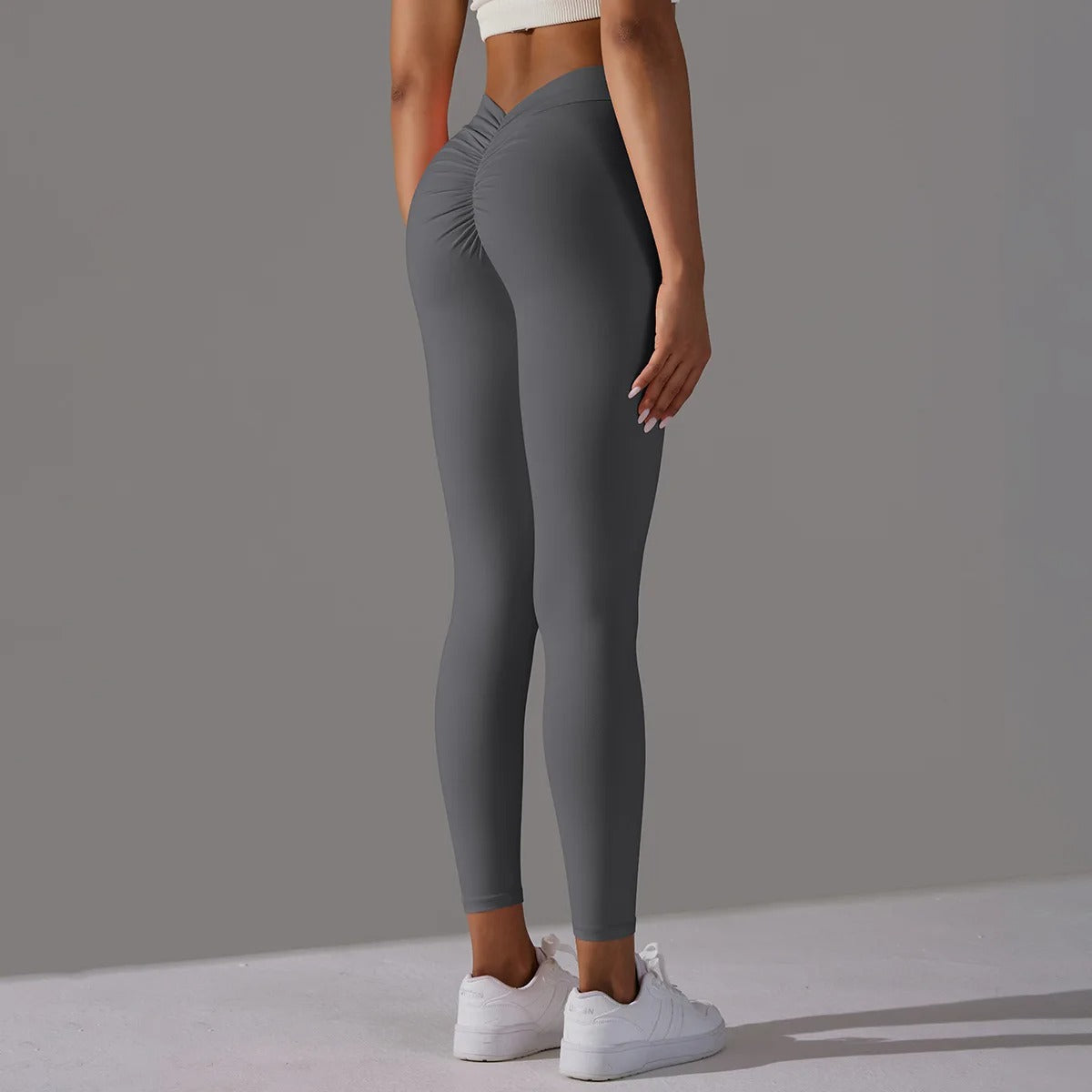 Leggings mit V-Ausschnitt und hoher Taille