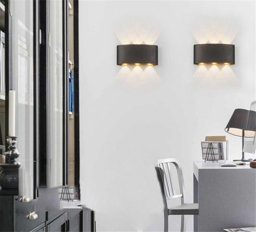 Applique LED moderne et étanche pour l'intérieur et l'extérieur