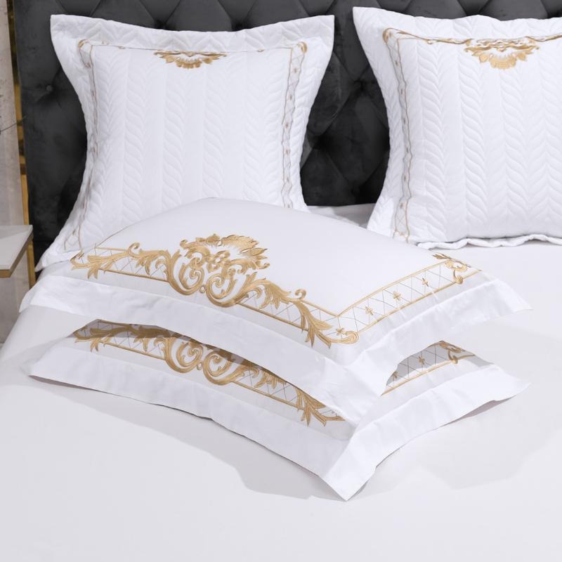 Set biancheria da letto con ricamo in cotone egiziano bianco DeLuxxe