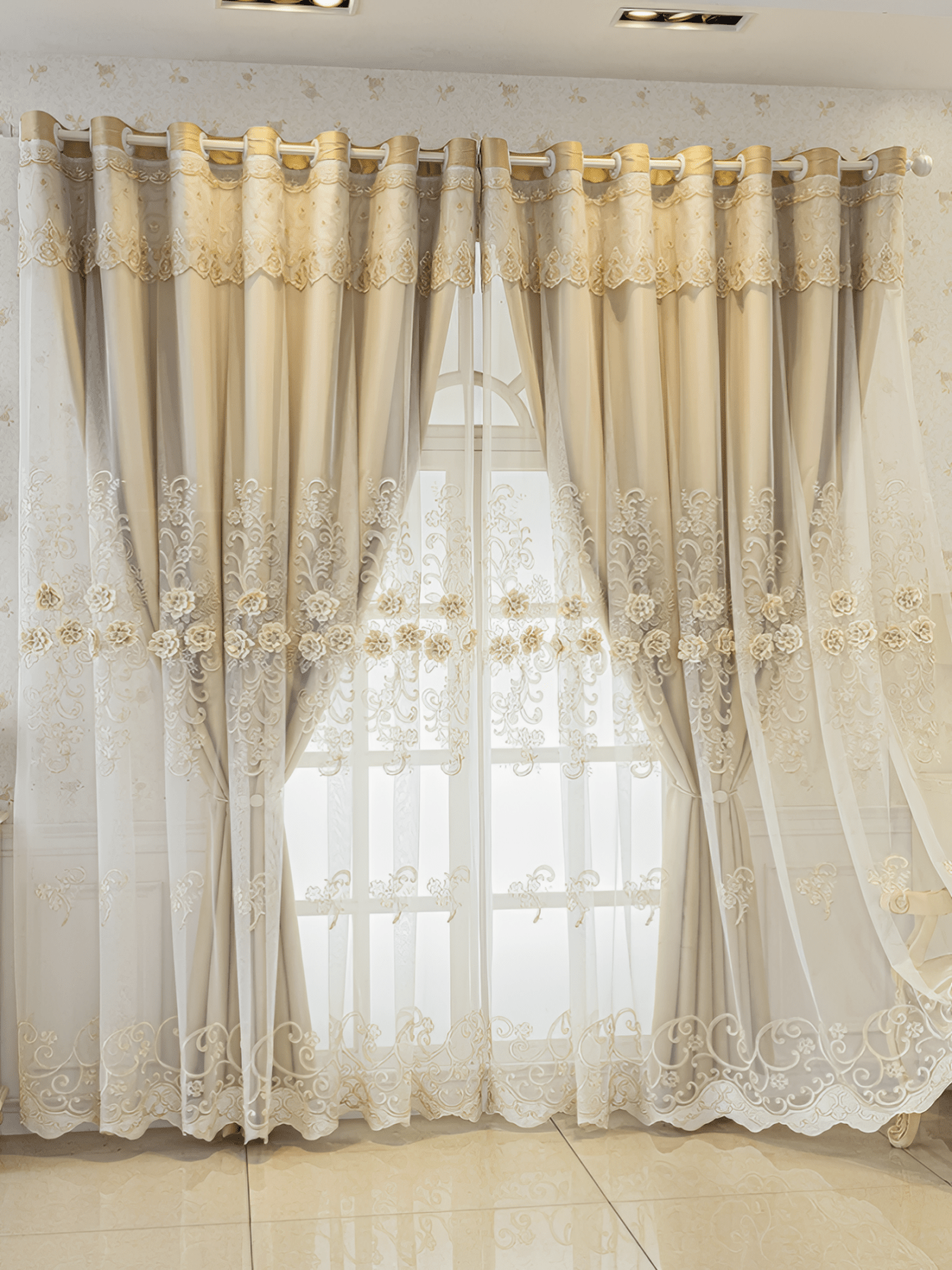 FLEUR ROYALE BLACKOUTS | LUXURY CURTAIN