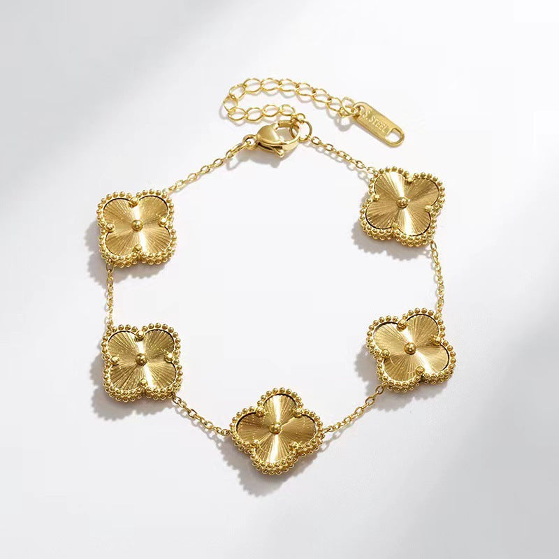 LUCKY CLOVER BRACELET