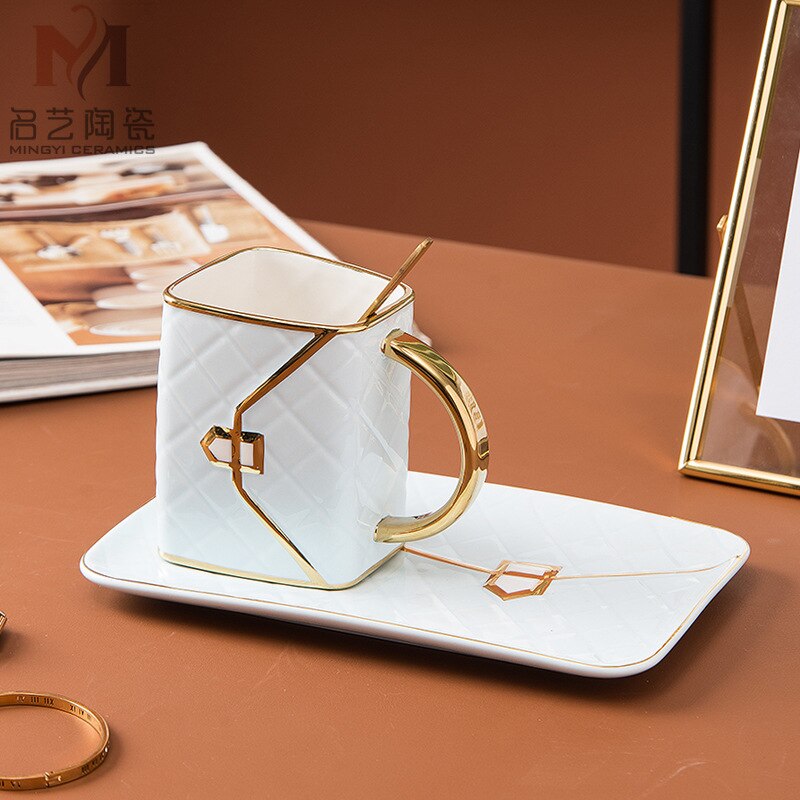 Gilded Elegance Handbag-Inspired Ceramic Dessert Cup Plate