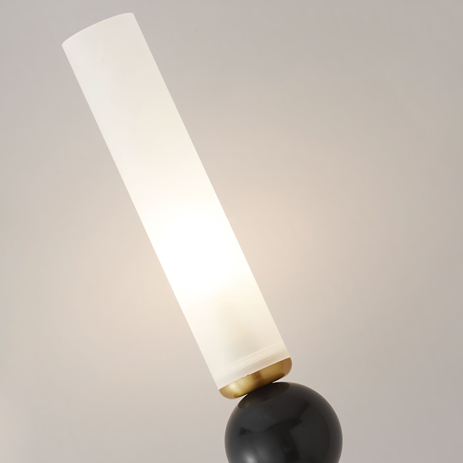 Jolie Marble vertikal vegglampe