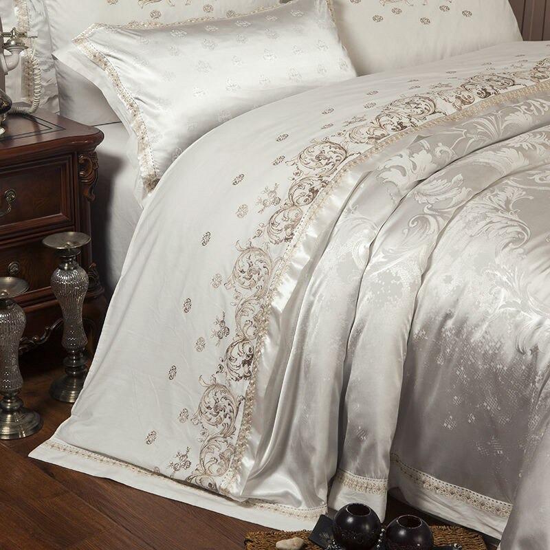 Laroux Luxury Jacquard Duvet Cover Set