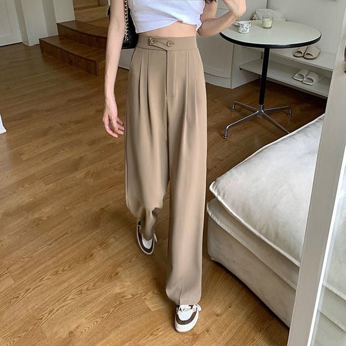 High-waisted wide-leg pants for all-day comfort