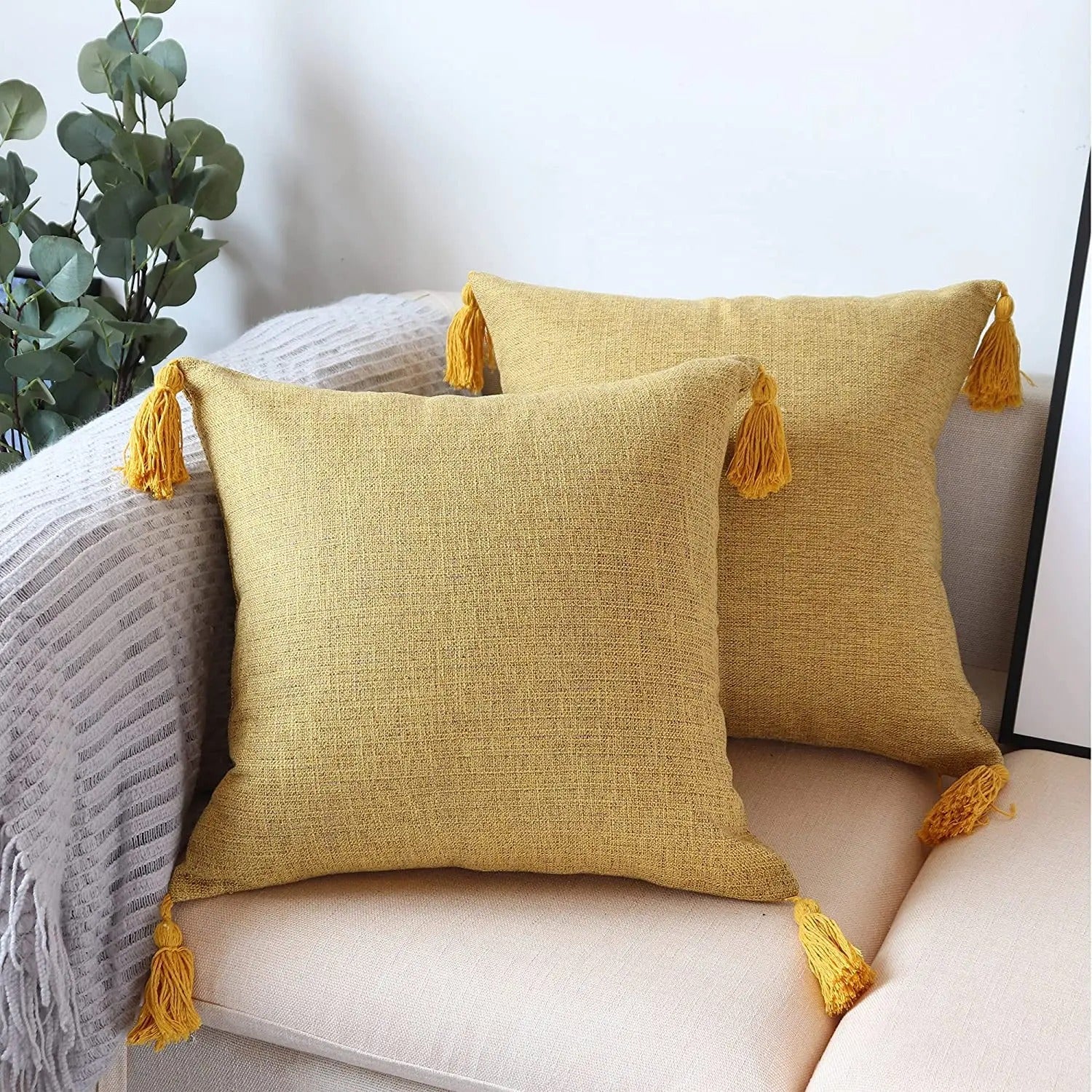 Housse de coussin en lin avec pompons – Pour canapé et chambre