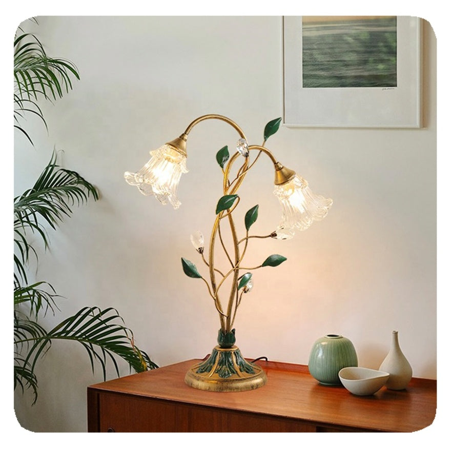 BloomGlow – Blomsterbordslampe