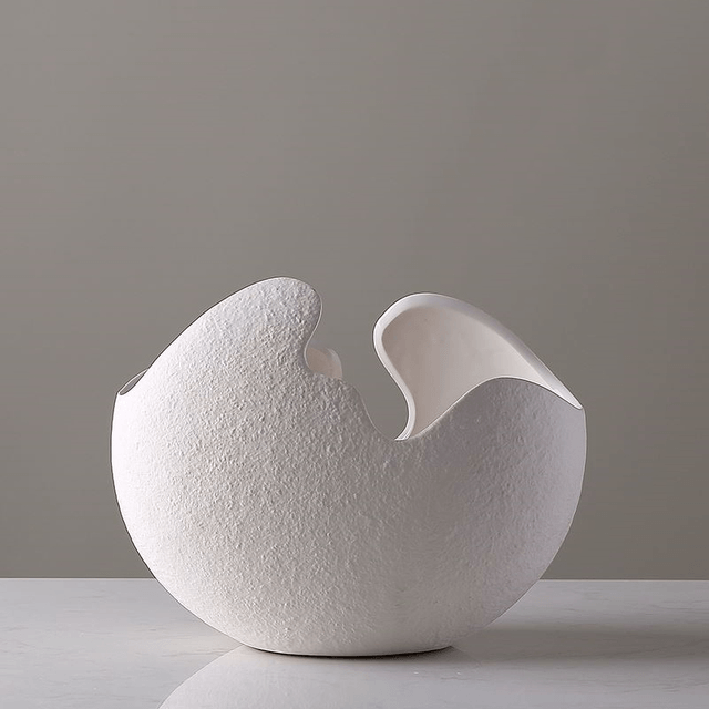 Vase en céramique moderne