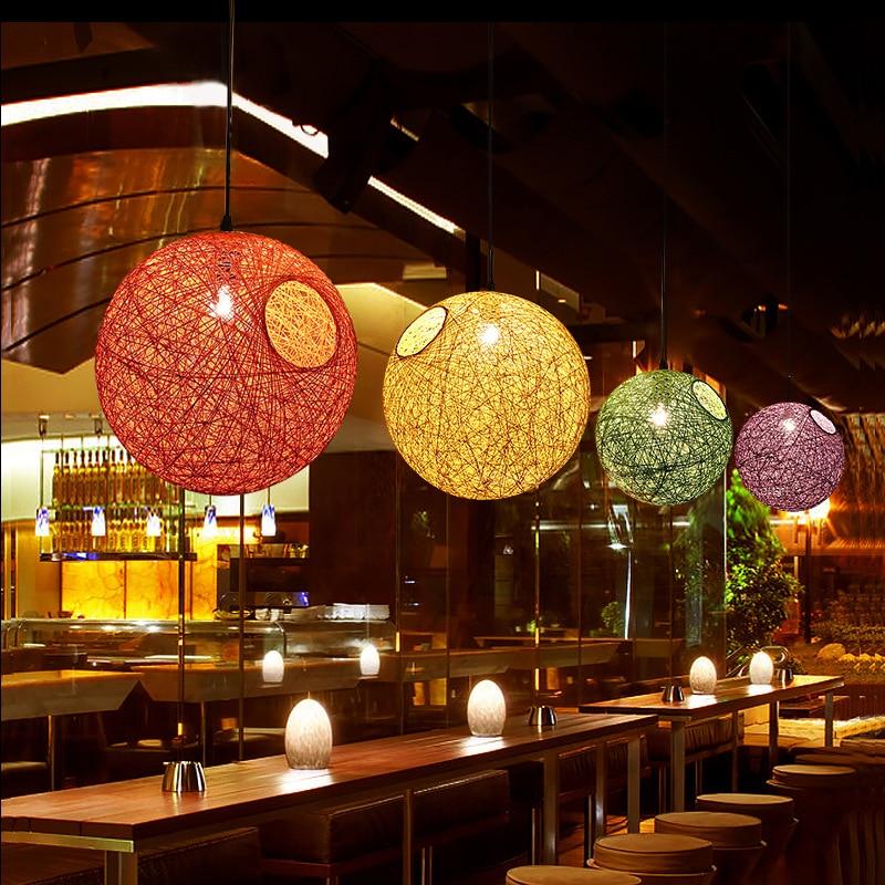 Meerkleurige LED-hangende bollampen voor restaurants