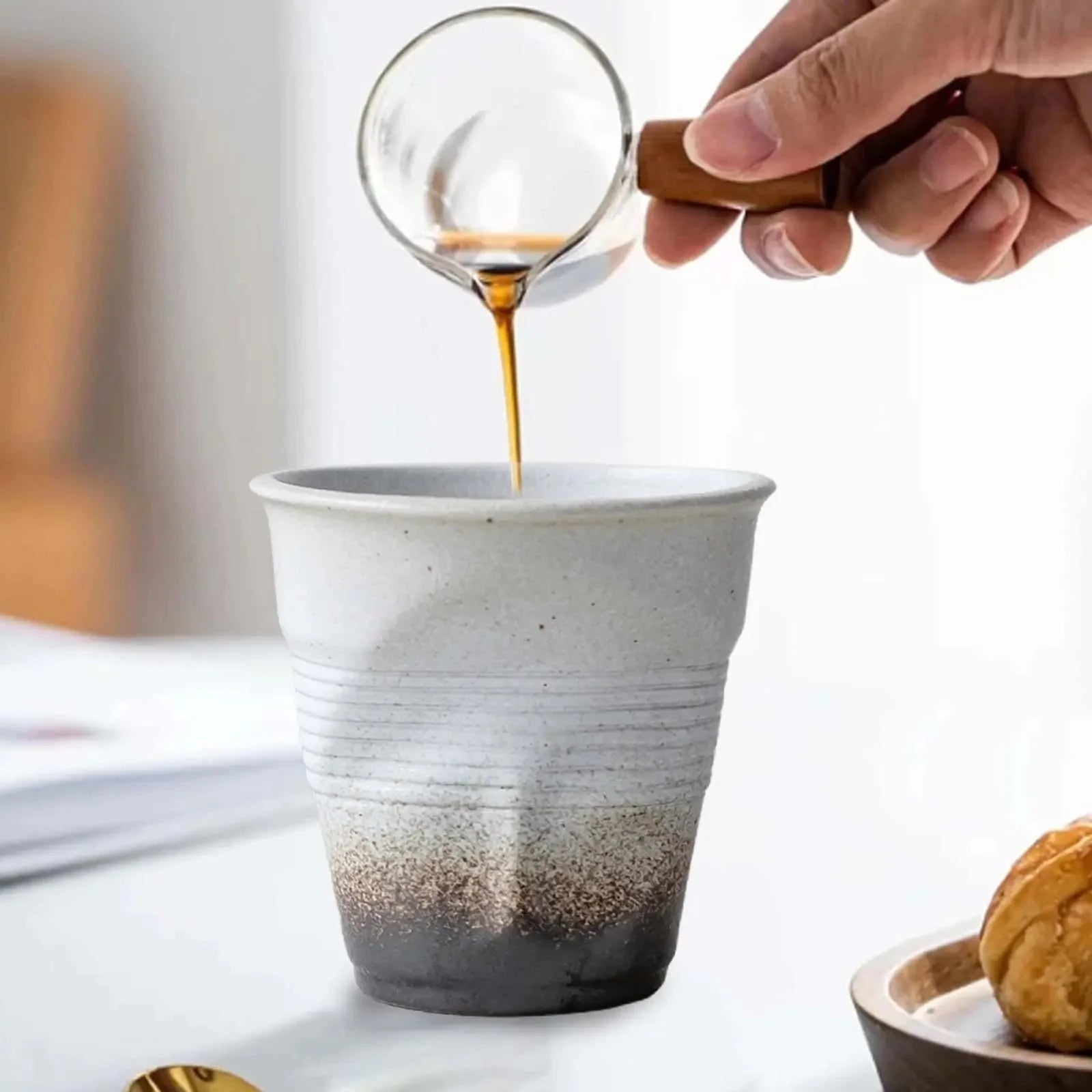 Tazza da caffè in ceramica 'Wonky' di novità