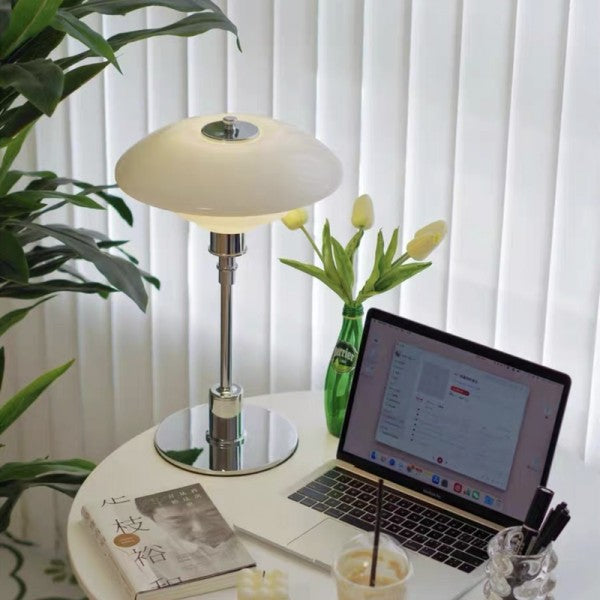 Fusion Lampe – Multi-Level Metal Bordlampe