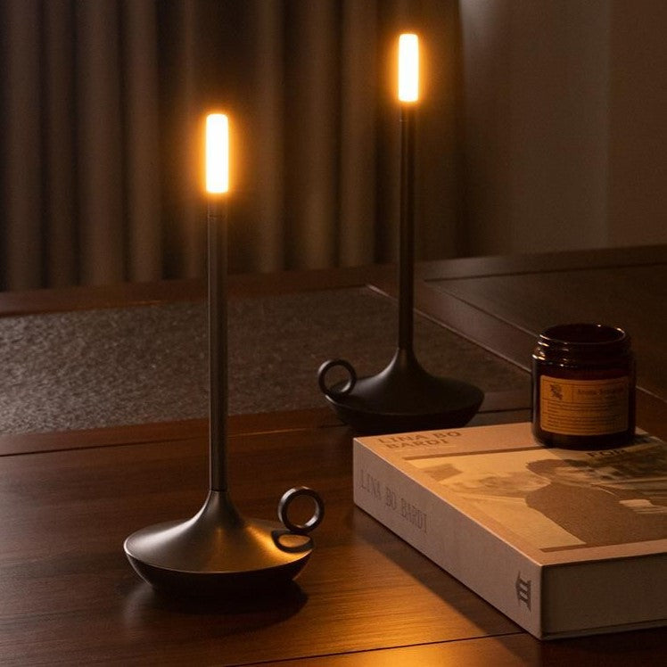 Nordic Candle Hold Light – Minimalistisk skandinavisk bordlampe