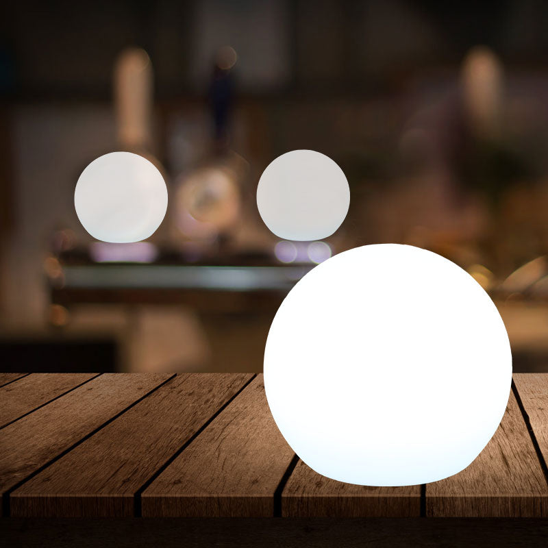 Lampada da tavolo LED Moon Cordless con batterie ricaricabili - Vendita finale