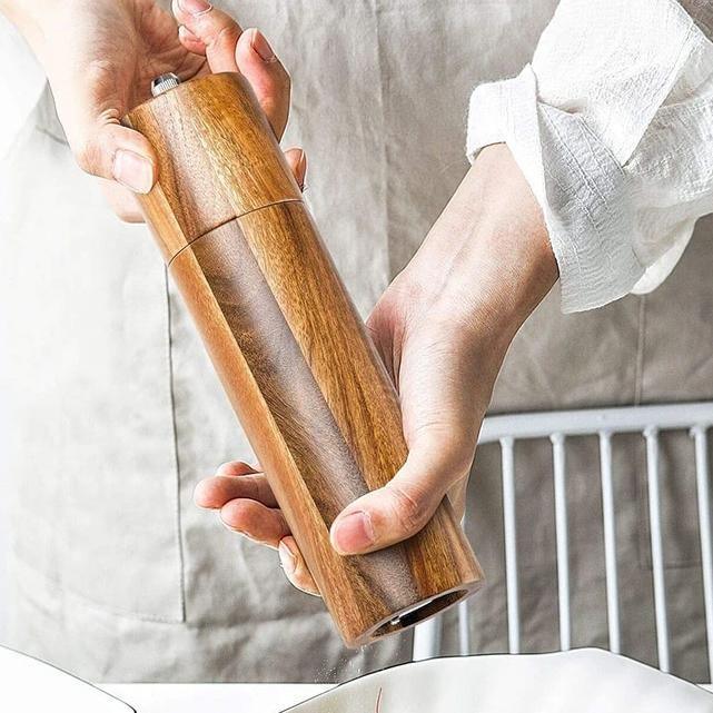 Acacia Wood Salt & Pepper Mills