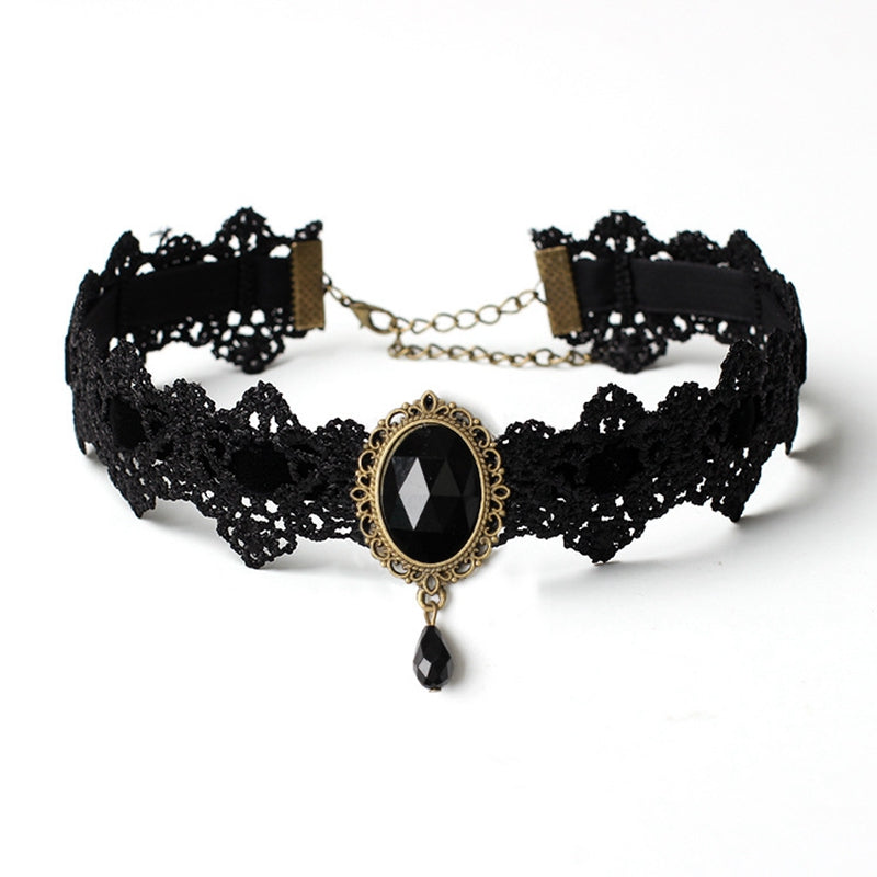 Goottilainen Lace Choker