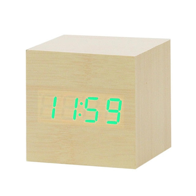 Scandinavische spraakgestuurde LED-wekker – USB-oplaadbaar, modern ontwerp met helder display