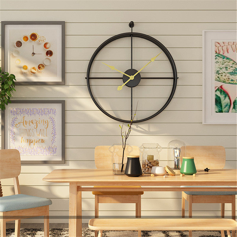 Horloge murale en métal noir minimaliste grande