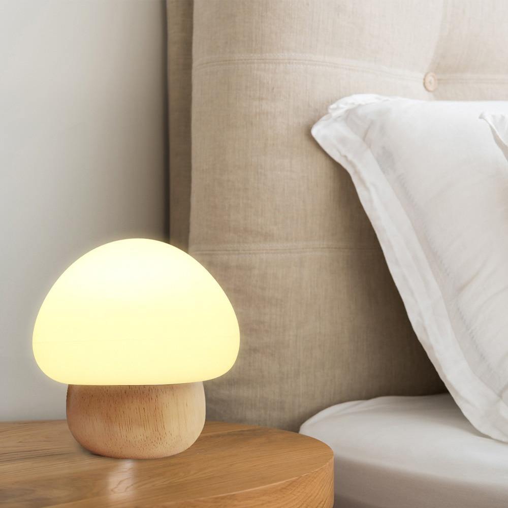 Lampe de nuit LED en bois en forme de champignon