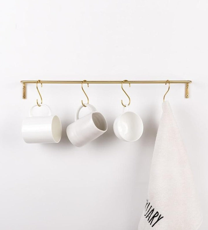 EnzaRail – Elegant Wall Bracket with Gold Finish and S-Hooks