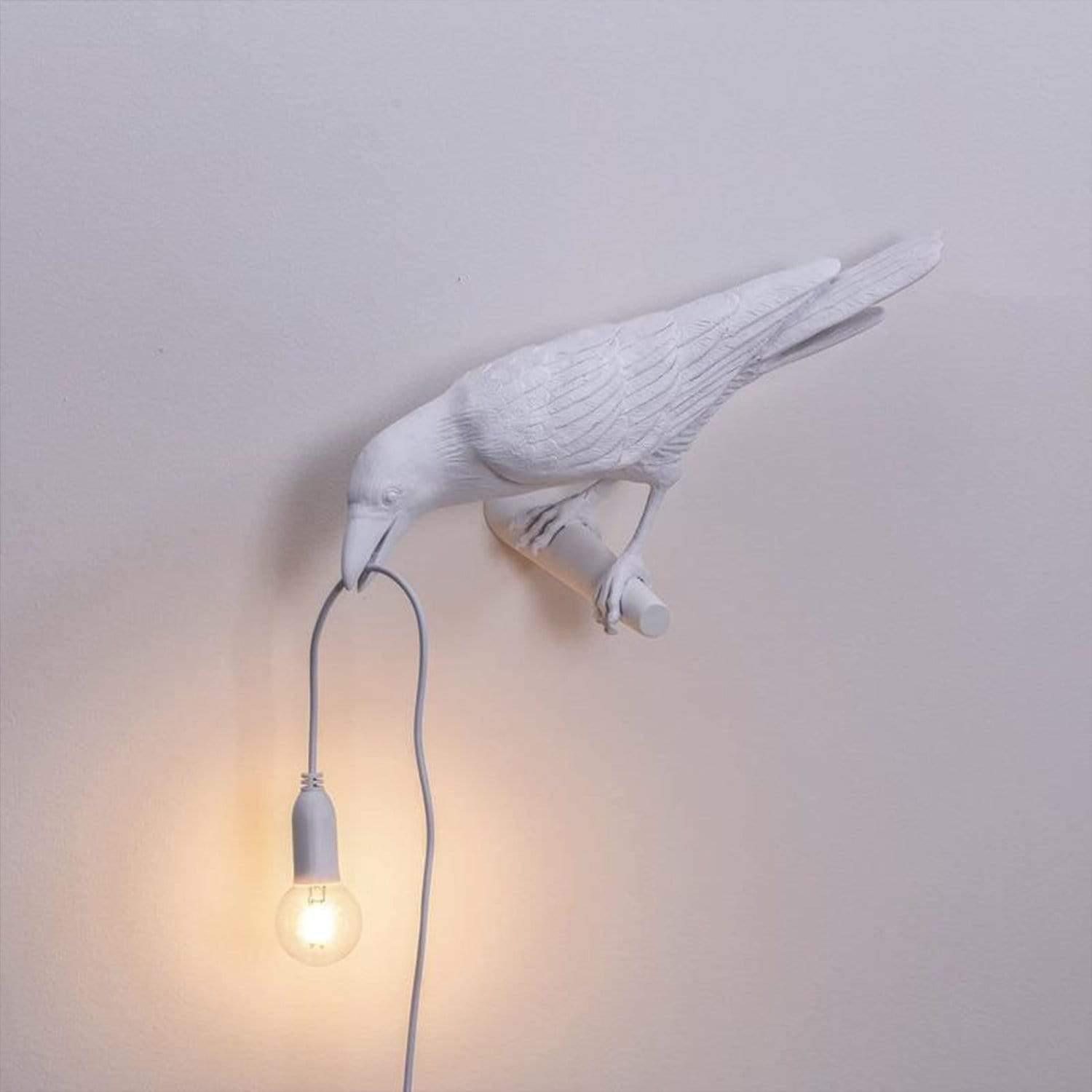 La lampe à oiseaux corbeaux