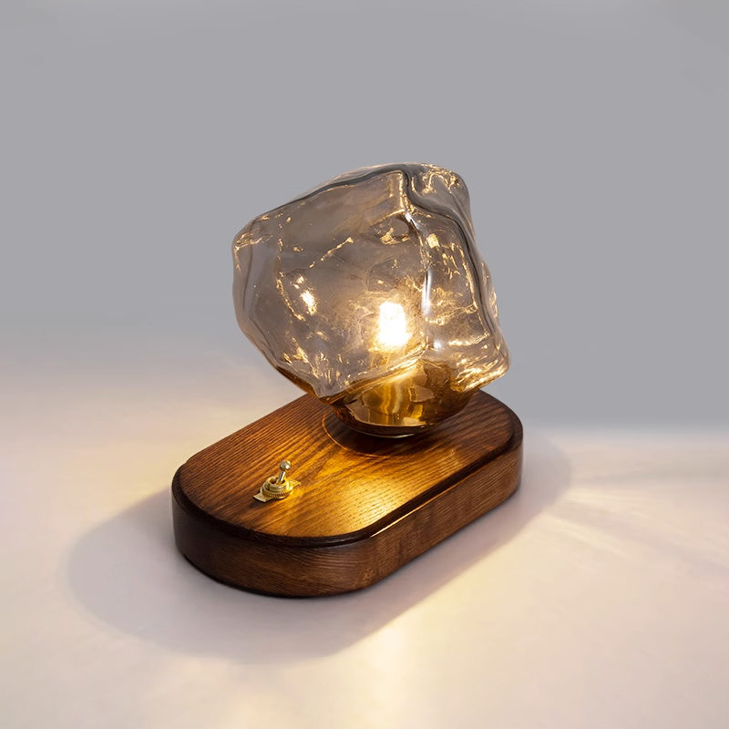 FrostedGlass - Lampe de table sophistiquée