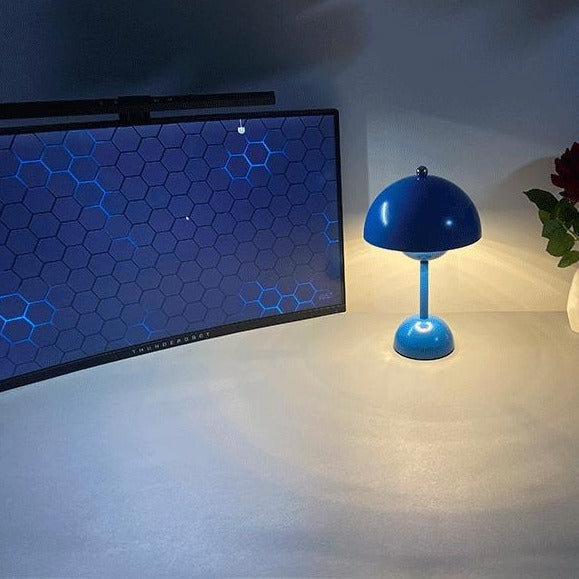 Lampe de table à LED Bud pour la décoration intérieure