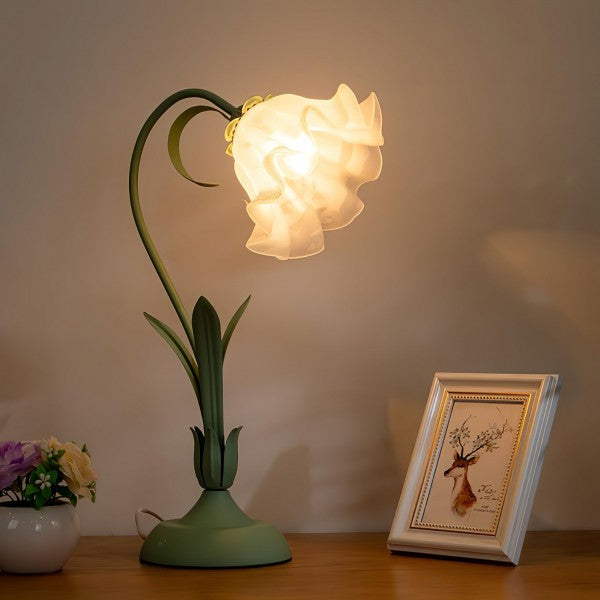 Lampada da tavolo vintage regolabile a forma di fiore