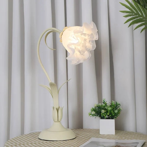 Lampada da tavolo vintage regolabile a forma di fiore