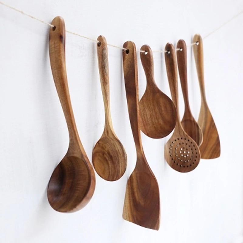 Collection d'ustensiles de cuisine en teck Woodland